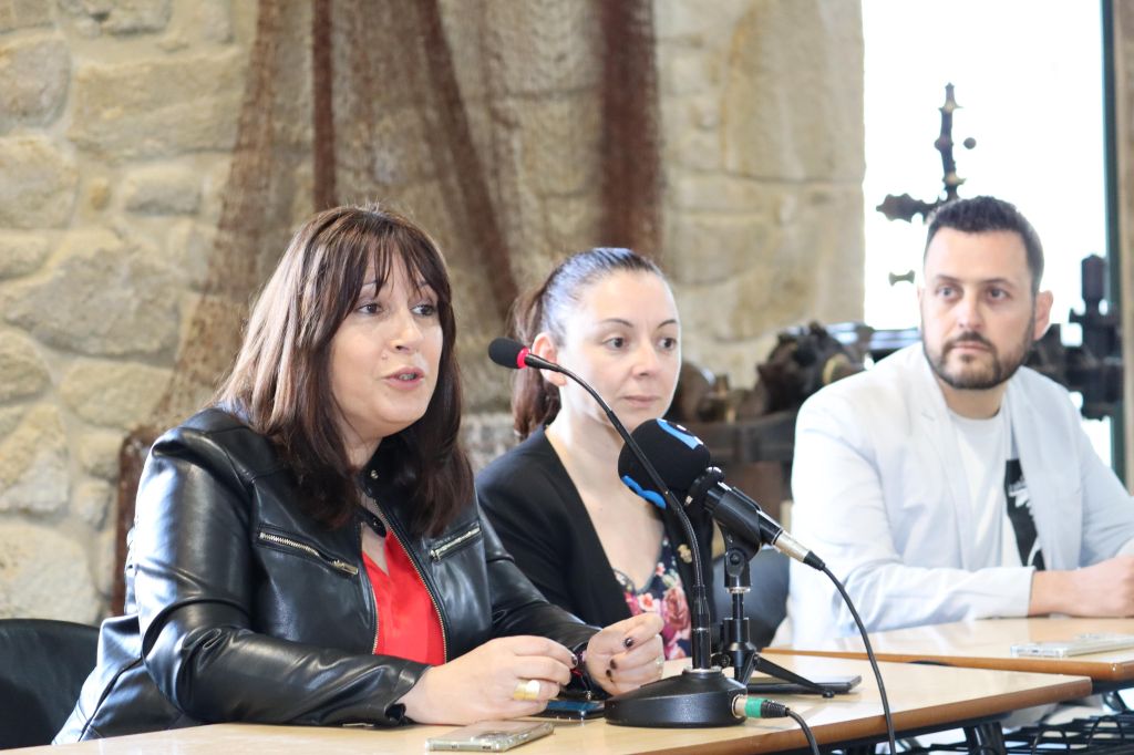 A Deputación impulsa en Muros un foro para pasar de facer cultura «para a mocidade» a facela «coa mocidade»