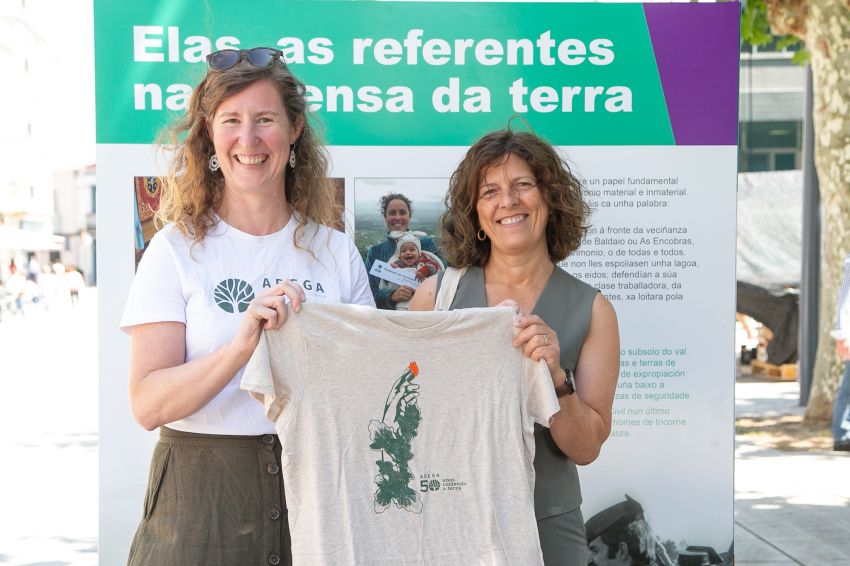 A Deputación da Coruña participa en Carballo na inauguración da exposición “50 anos coidando da terra”, dedicada á traxectoria de ADEGA