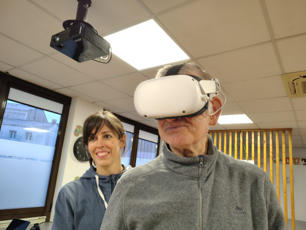 Usuario do centro de atención a persoas con diversidade funcional  A Xanela das Pontes, 