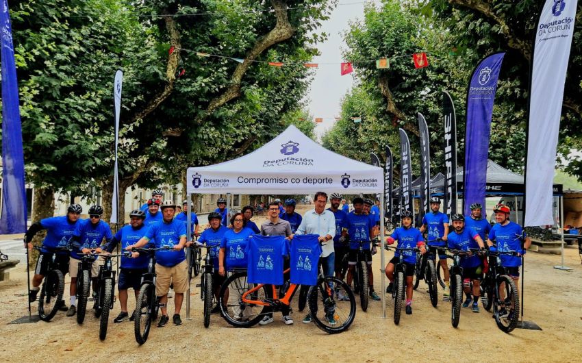 A bicicleta eléctrica, protagonista en Padrón como medio de transporte sostible nas rutas pola contorna do río Sar e o monte San Gregorio