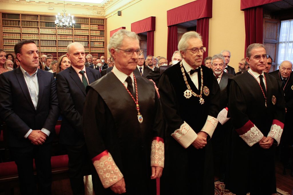 Formoso felicita a Miguel Ángel Cadenas polo seu ingreso como académico numerario da Real Academia Galega de Xurisprudencia