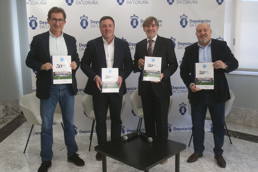 A Deputación edita un libro que repasa a historia de 50 anos de fútbol veterano na Coruña