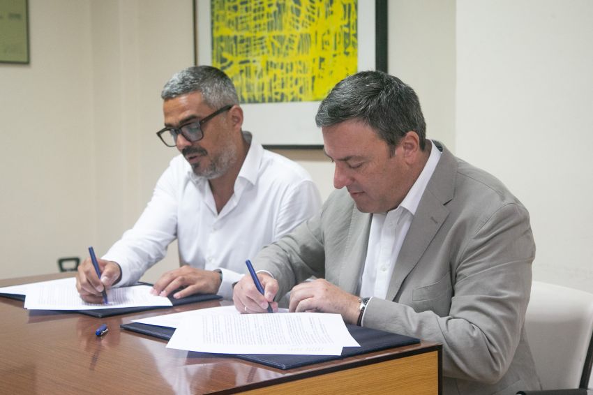A Deputación achega 270.000 euros para humanizar a praza de Vigo de Carballo