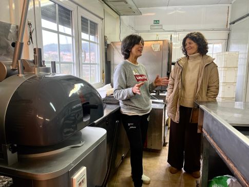 Oitenta e unha empresas de Muros recibiron axudas do PEL da Deputación para mellorar a súa actividade e contratar persoal