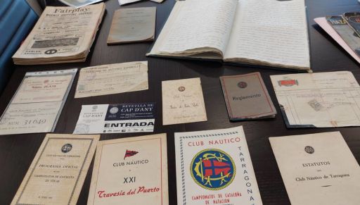 O Club Nàutic cede a súa documentación histórica no Arxiu do Port de Tarragona