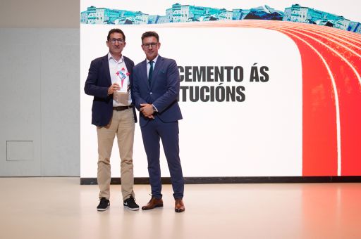 A Deputación da Coruña, recoñecida pola súa contribución ao atletismo galego na Gala do Atletismo celebrada en Santiago