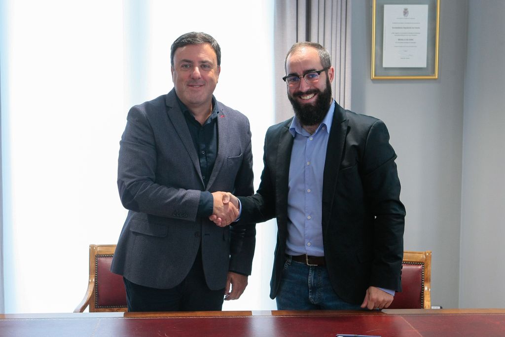 A Deputación da Coruña e o Concello de Rianxo asinan o convenio para a redacción do proxecto da residencia de maiores do municipio