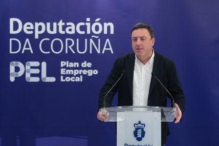 Formoso destaca o “exemplo pioneiro” de INSERTEGA no ámbito da economía circular e a reciclaxe de produtos téxtiles