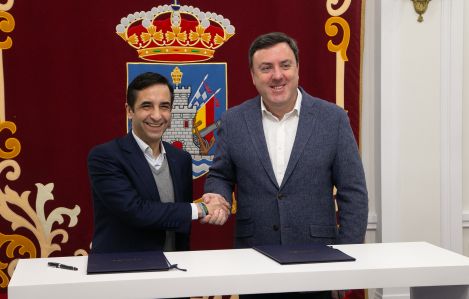 O presidente da Deputación da Coruña reuniuse co alcalde de Cerdido para abordar as necesidades do municipio