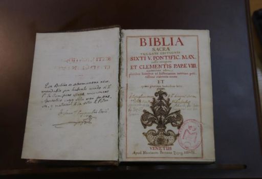 A Biblioteca Diocesana de Mallorca dixitaliza os seus arquivos para a súa conservación