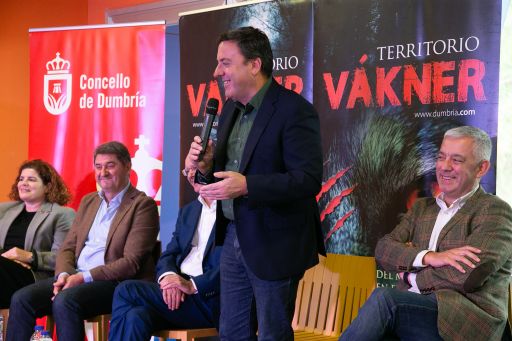 Formoso participou en Dumbría na entrega dos premios do certame literario ‘Territorio Vákner’