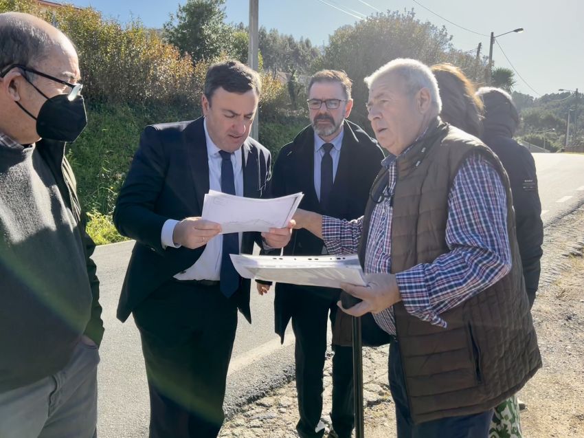 A Deputación da Coruña inicia a redacción dun proxecto para construír beirarrúas e ampliar a estrada de San Xurxo, en Ferrol