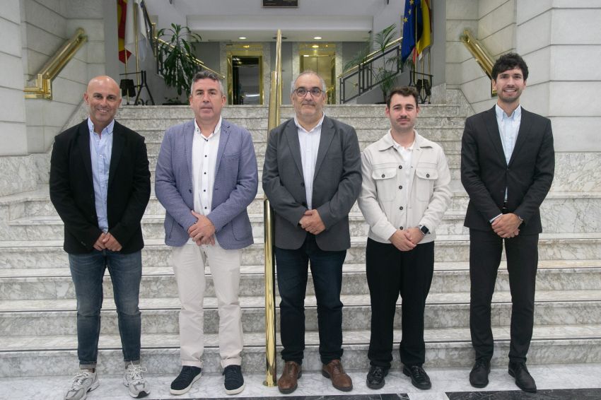 A Deputación da Coruña e os concellos de Ames, Brión, Santiago, Teo e Val do Dubra renovan o convenio de cooperación para avanzar no Parque Compostela Rupestre