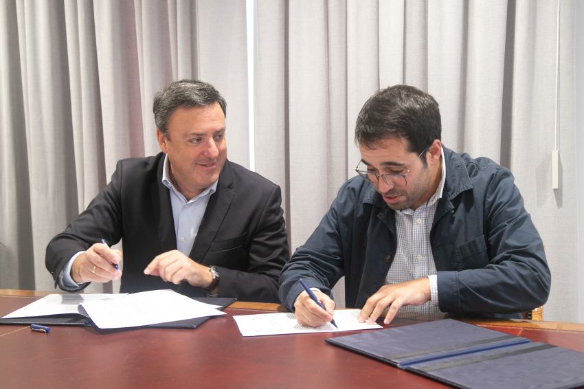 A Deputación da Coruña e o Concello de Santa Comba invisten 245.227 euros na mellora da estrada que une Os Amezóns, Portochán e Carboeiro