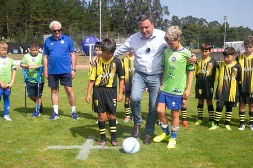 O Gran Premio de Fútbol Base Deputación da Coruña reúne en Narón a máis de 1.000 futbolistas da canteira dos mellores equipos de España, Portugal, Alemania e Italia