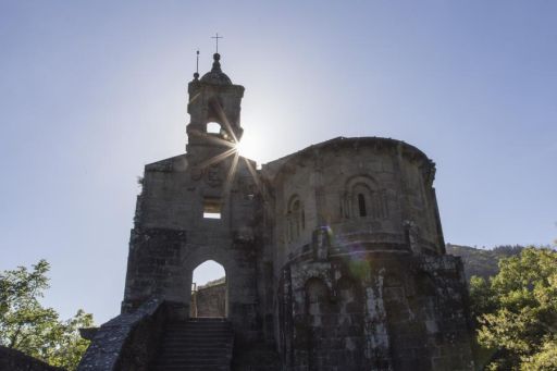 A Deputación ofrecerá servizos de atención aos visitantes no Mosteiro de Caaveiro durante este verán