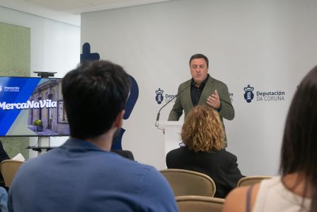 A Deputación presenta o programa MercaNaVila aos comerciantes de Cee
