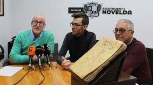 Novelda incorpora ao seu arquivo documental un libro de protocolo notarial da época da Ilustración