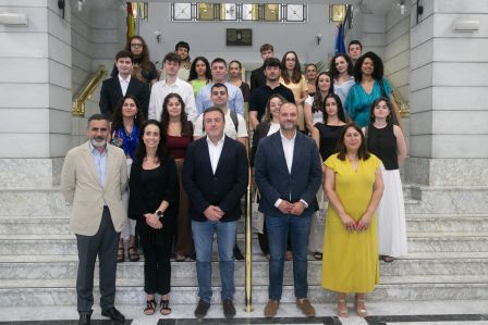 A Deputación da Coruña impulsa un proxecto pioneiro para o uso seguro e responsable das redes sociais en adolescentes