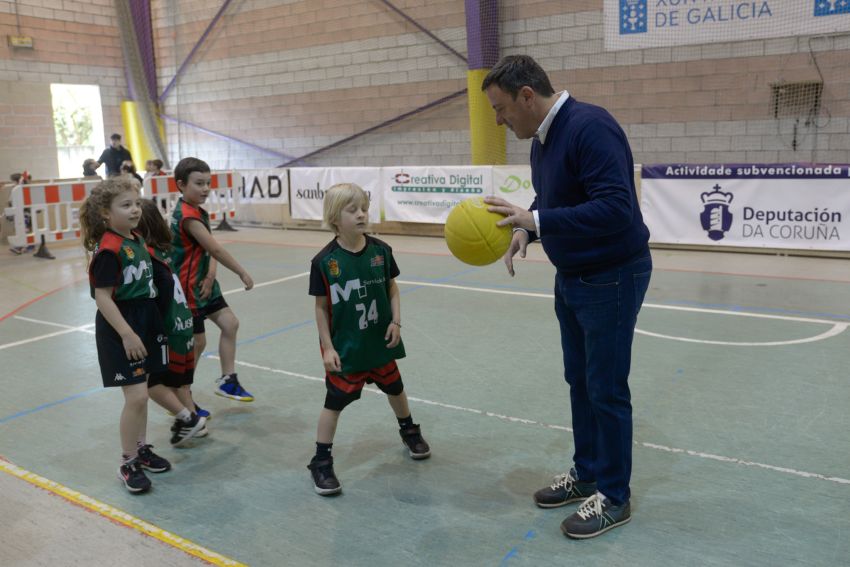 O Pequebasket converte a Carballo na capital galega do baloncesto infantil