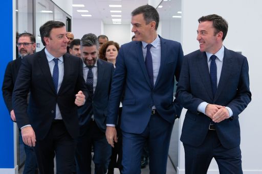 O presidente da Deputación acompañou o presidente do Goberno, Pedro Sánchez, na súa visita a Navantia