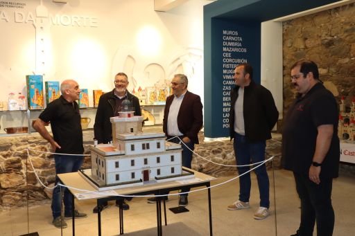 A exposición de maquetas sobre o patrimonio galego permanecerá nas Torres do Allo ata o mes de setembro