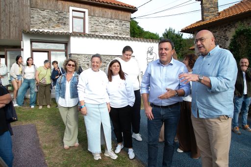 Valdoviño inaugura o novo local social de Aviño
