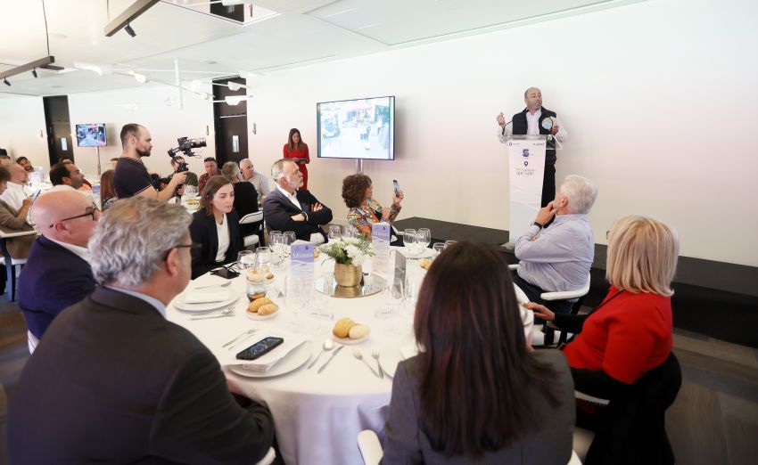 A Coruña conquista os “5 sentidos” do público bilbaíno que acudiu á presentación gastronómica da Deputación
