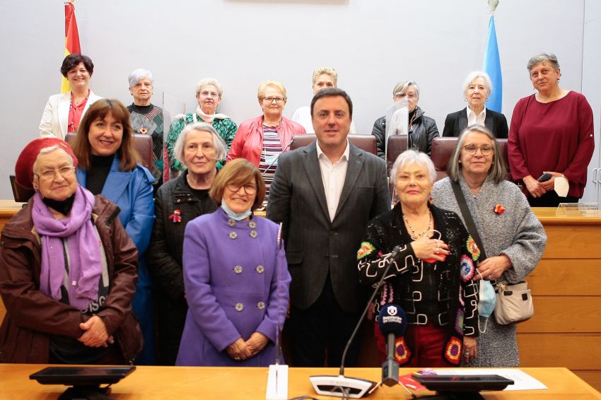 A Deputación homenaxea as mulleres do 10 de marzo de Ferrol pola súa loita a prol da liberdade e a democracia
