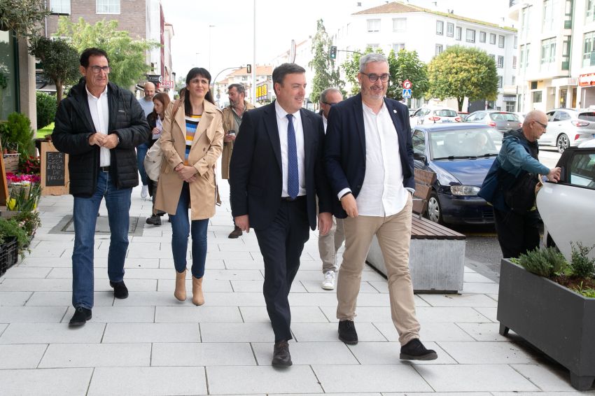 A Deputación da Coruña e o Concello de Ames rematan as obras de mellora da Avenida da Maía, tras un investimento de 301.000 euros