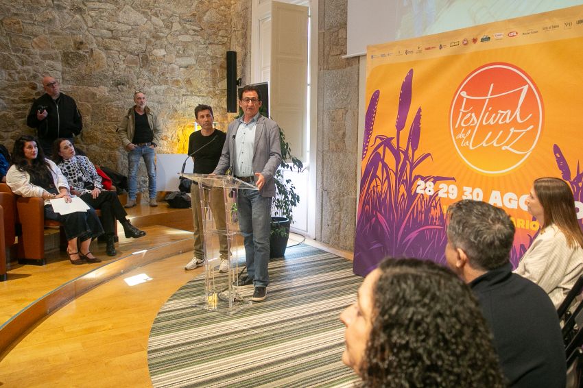 A Deputación apoia o Festival de la Luz 2026, que celebra o seu 15 aniversario cun cartel encabezado por Pablo Alborán, Nena Daconte e Chambao