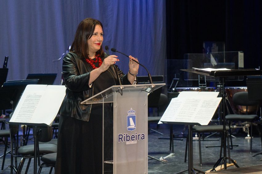 O novo auditorio de Ribeira acolleu o concerto da Orquestra Sinfónica de Galicia