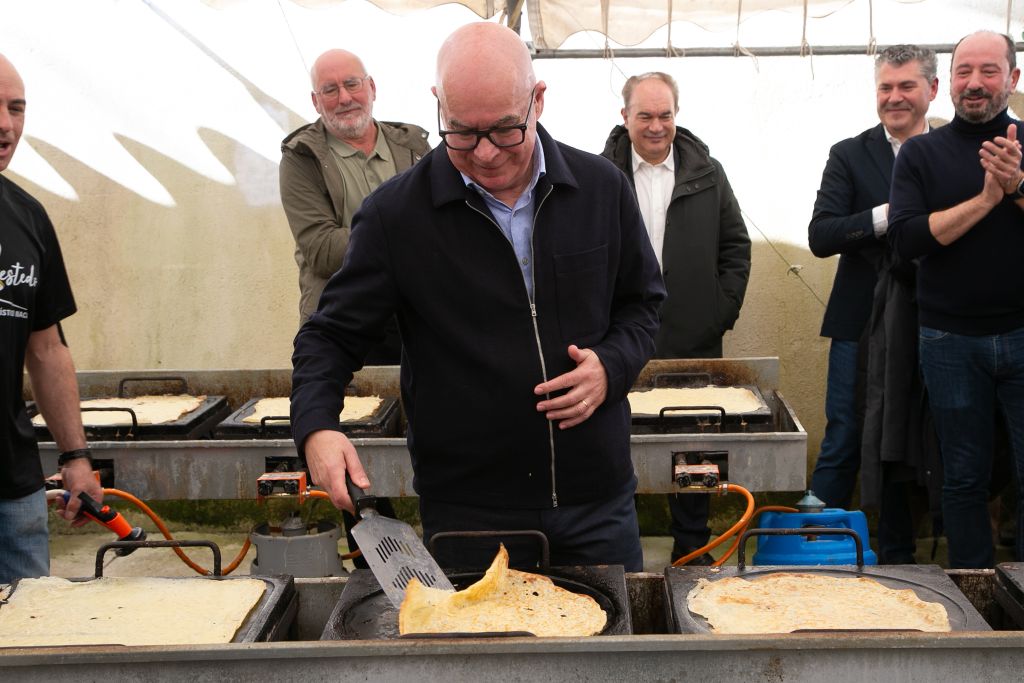 Regueira salienta na Festa da Filloa de Lestedo a “exaltación do produto, do territorio e da cultura” que supón esta cita gastronómica