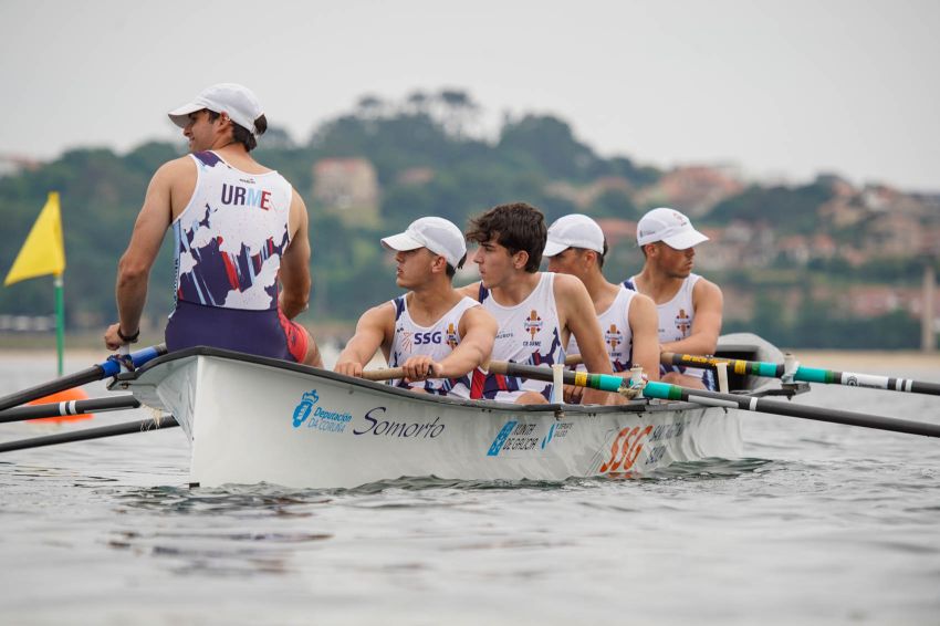 Club de Remo Puebla e Cabo de Cruz gañan a I Bandeira de Bateis Deputación da Coruña na Pobra
