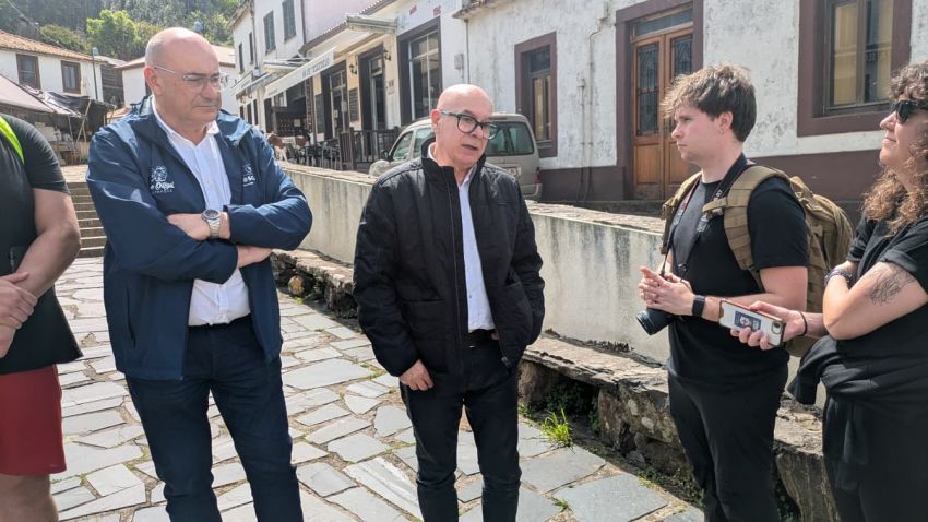 A Deputación da Coruña reforza a promoción turística do Camiño Vello cunha viaxe de prensa a Santo André de Teixido