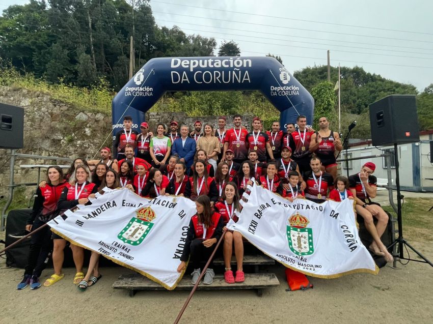 O Club de Remo Cabo de Cruz gaña a Bandeira de Traíñas Deputación da Coruña