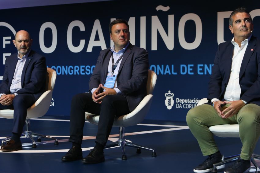 Formoso destaca na inauguración do congreso “O Camiño do Futgal” a puxanza do deporte coruñés