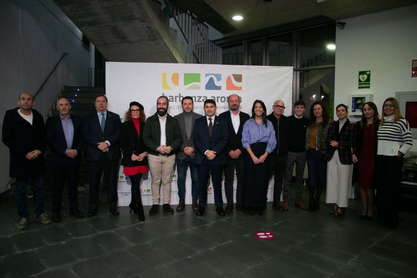 Regueira destaca en Rianxo o compromiso e a profesionalización do tecido empresarial no peche da III Gala do Turismo Barbanza Arousa