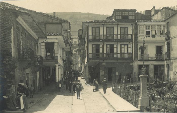 Rúa Real, Pontedeume. Ano 194-?